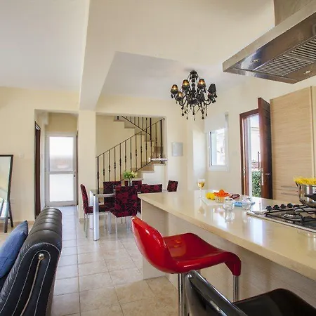 Blue Water Bay 150 Metres From The Beach Protaras 77 Villa Paralimni