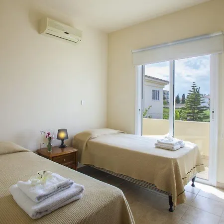 Willa Blue Water Bay 150 Metres From The Beach Protaras 77