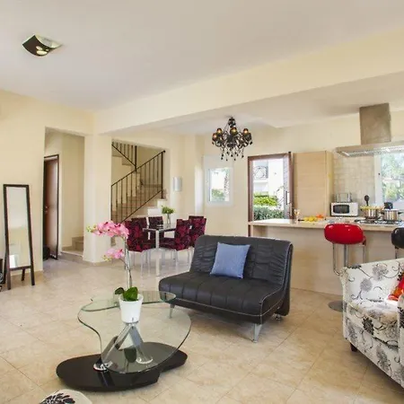 Blue Water Bay 150 Metres From The Beach Protaras 77 * Paralimni
